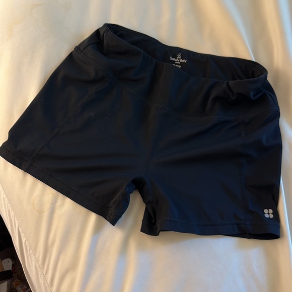 Sweaty Betty Shorts 3” inseam - M - Picture 4 of 4